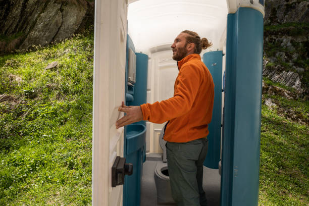 Best Portable toilet rental cost  in Silver Firs, WA